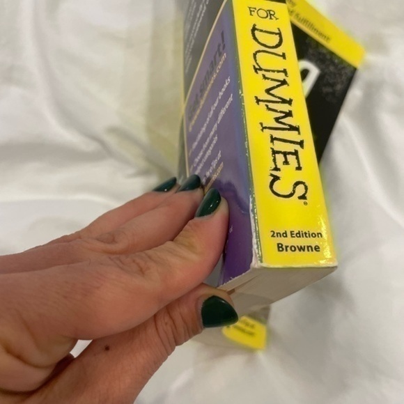 Dating for Dummies Book - Picture 5 of 6